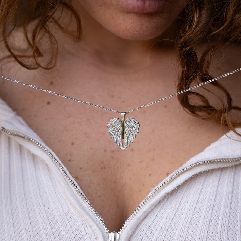 My Personalised Angel Necklace with Engraving