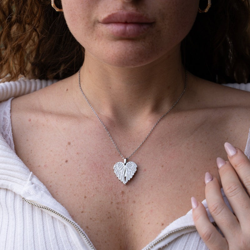 My Personalised Angel Necklace with Engraving